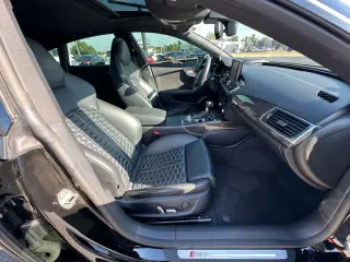 2016 AUDI RS 7