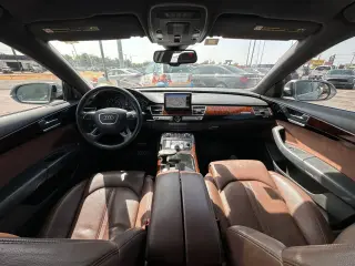 2013 AUDI A8