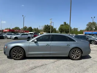 2013 AUDI A8