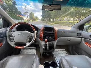 2008 Toyota SIENNA