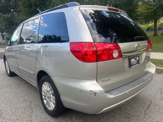 2008 Toyota SIENNA