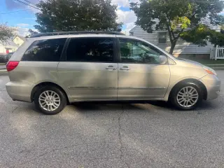 2008 Toyota SIENNA