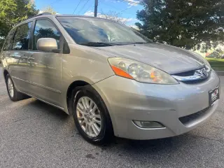 2008 Toyota SIENNA
