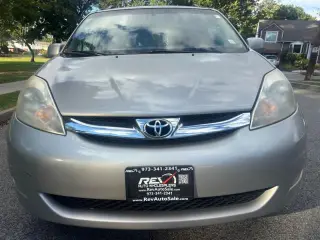 2008 Toyota SIENNA