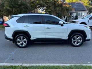 2021 Toyota RAV4 HYBRID