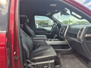 Ford F-150 2016 4x4 Platinum 4dr SuperCrew con cabina de 5.5 m.