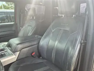 Ford F-150 2016 4x4 Platinum 4dr SuperCrew con cabina de 5.5 m.