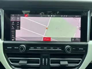 2021 Porsche MACAN