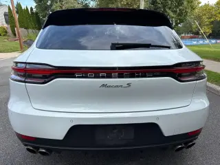 2021 Porsche MACAN