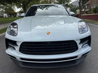 2021 Porsche MACAN