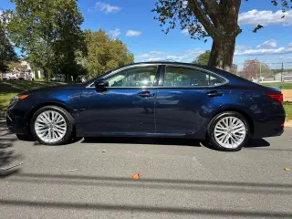2016 Lexus ES