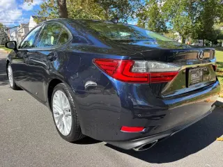 2016 Lexus ES