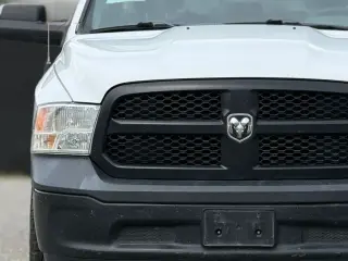 Ram 1500 Classic 2020 4x4 Tradesman 4dr Crew Cab 6.3 ft. SB Pickup