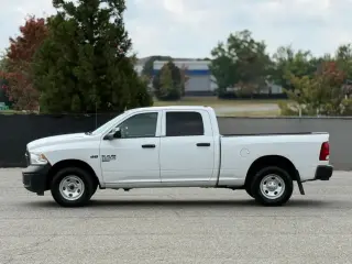 Ram 1500 Classic 2020 4x4 Tradesman 4dr Crew Cab 6.3 ft. SB Pickup