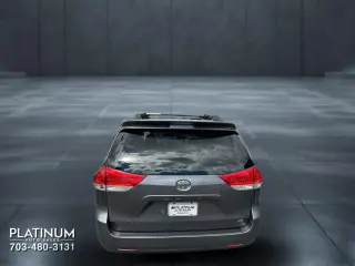 2011 Toyota SIENNA