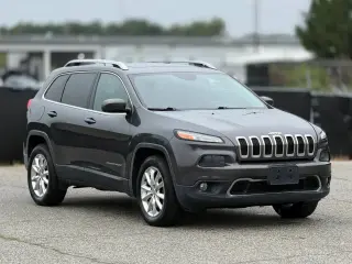 Jeep Cherokee 2016 4x4 High Altitude 4dr SUV