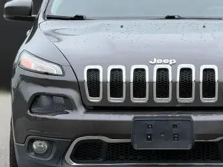 Jeep Cherokee 2016 4x4 High Altitude 4dr SUV