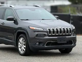 Jeep Cherokee 2016 4x4 High Altitude 4dr SUV