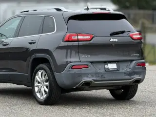 Jeep Cherokee 2016 4x4 High Altitude 4dr SUV