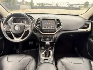 Jeep Cherokee 2016 4x4 High Altitude 4dr SUV