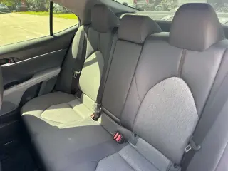 Toyota Camry 2018 LE 4dr Sedán