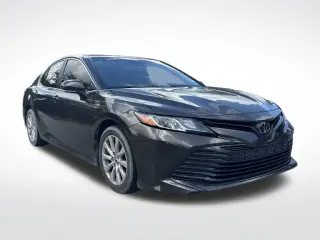 Toyota Camry 2018 LE 4dr Sedán