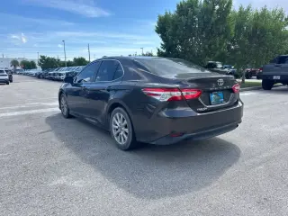 Toyota Camry 2018 LE 4dr Sedán