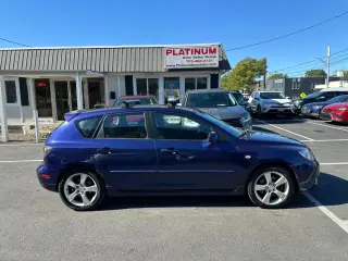 2004 Mazda MAZDA3