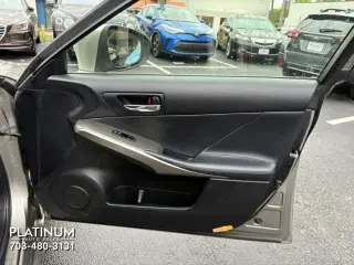 2016 Lexus IS