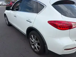 INFINITI QX50 2017 4dr Crossover