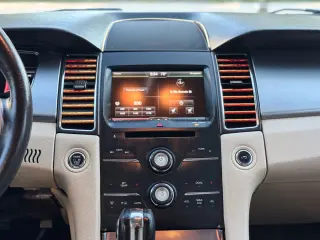 2015 Ford TAURUS