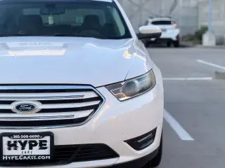 2015 Ford TAURUS
