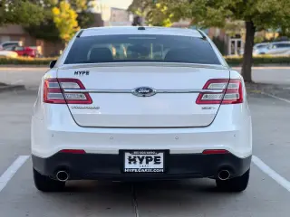 2015 Ford TAURUS