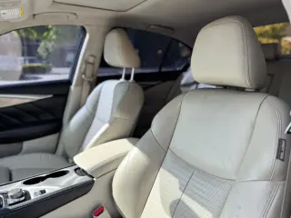 2015 Infiniti Q50