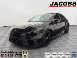 Toyota Camry 2025 SE 4dr Sedán