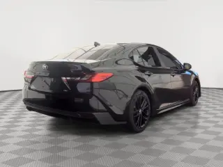Toyota Camry 2025 SE 4dr Sedán
