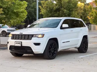 2019 Jeep GRAND CHEROKEE