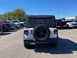 Jeep Wrangler 2023 4x4 Sport 2dr SUV