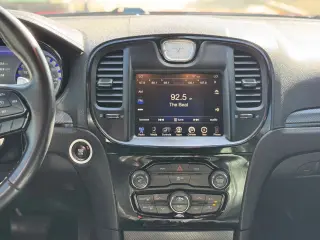 2016 Chrysler 300