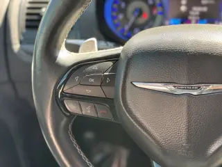 2016 Chrysler 300