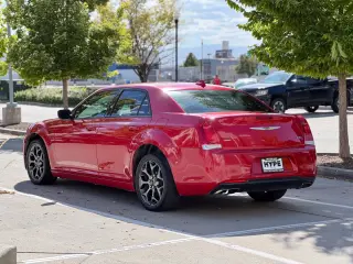 2016 Chrysler 300