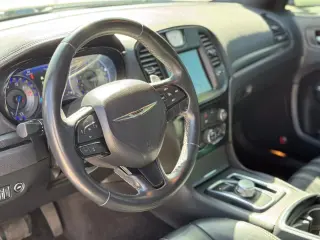 2016 Chrysler 300