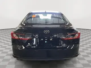 Toyota Camry 2026 SE 4dr Sedán