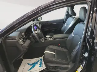 Toyota Camry 2026 SE 4dr Sedán