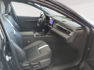 Toyota Camry 2026 SE 4dr Sedán