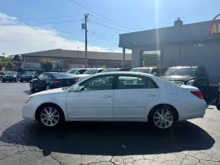 2006 Toyota AVALON