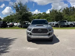 Toyota Tacoma 2022 4x2 TRD Sport 4dr Double Cab 5.0 ft SB