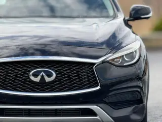 INFINITI QX30 2019 AWD Lujo 4dr Crossover