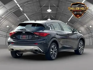 INFINITI QX30 2019 AWD Lujo 4dr Crossover