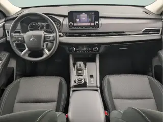Mitsubishi Outlander 2024 ES 4dr SUV
